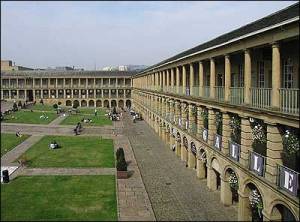 your_pics_halifax_piece_hall_mike_glover_02_400x296